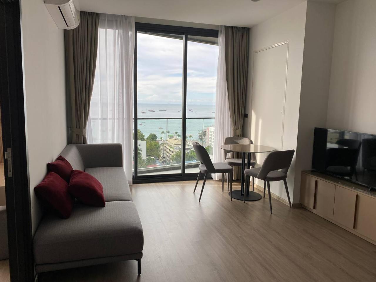 Condo Edge Central Pattaya Exteriér fotografie